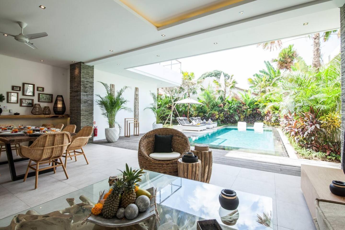 Villa Amazing 4 Bd In The Heart Of Seminyak (Bali)