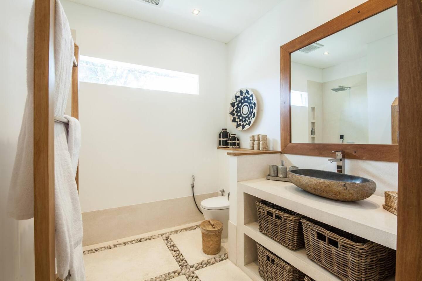 Amazing 4 Bd In The Heart Of * Seminyak (Bali)