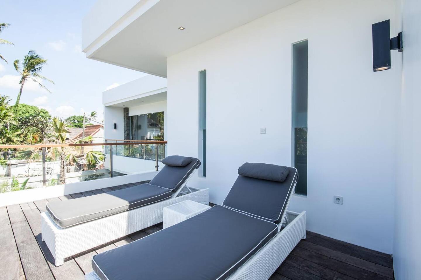 Amazing 4 Bd In The Heart Of Villa *